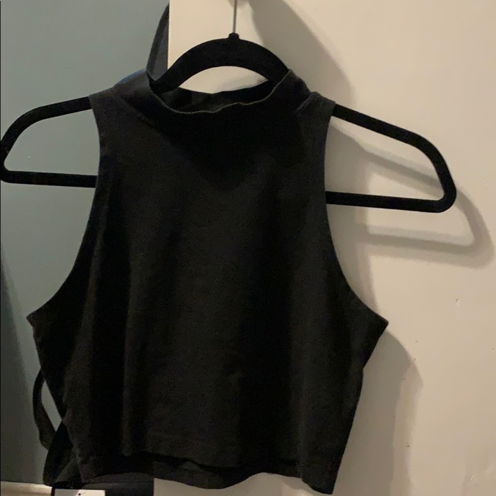 High neck Black crop top